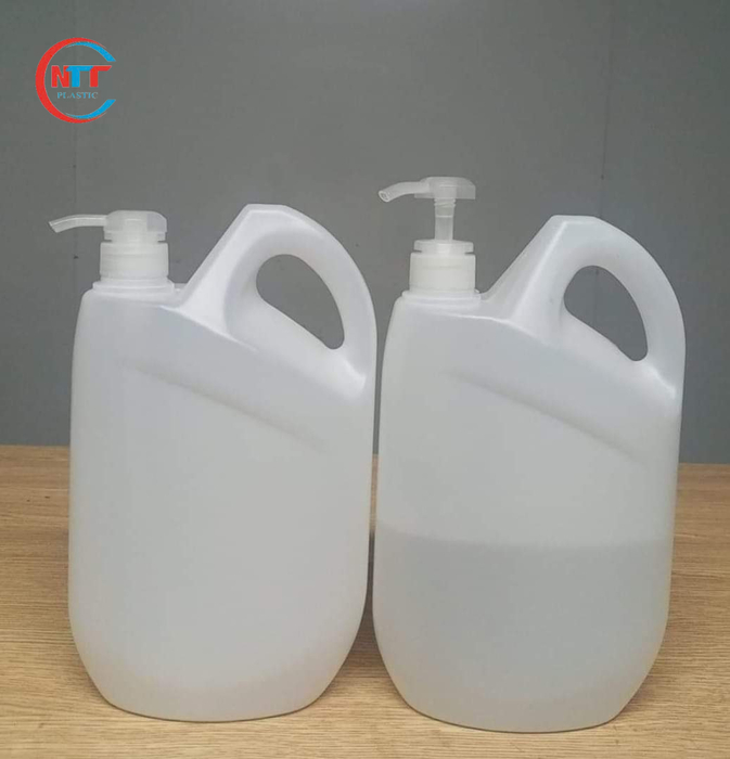 Can nhựa HDPE 2 lít nắp vòi